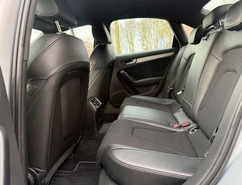 Audi A4 2.0 A4 S Line TDI Quattro Auto 4WD 4dr 17