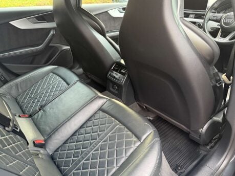 Audi A5 3.0 S5 Sportback TFSI Quattro Auto 4WD 5dr 17