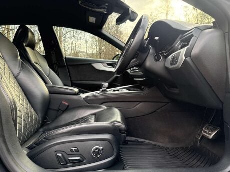 Audi A5 3.0 S5 Sportback TFSI Quattro Auto 4WD 5dr 32