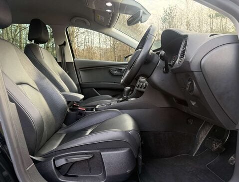 SEAT Leon 2.0 Leon Xcellence Luxury TSi Semi-Auto 5dr 28
