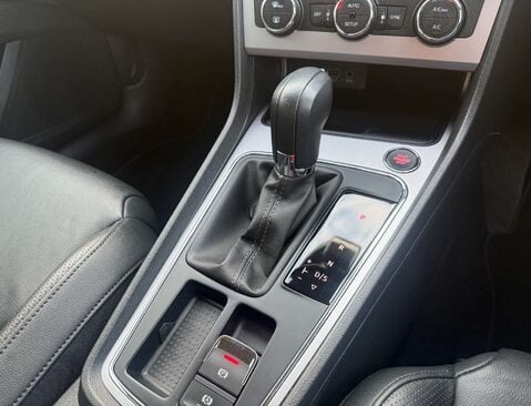 SEAT Leon 2.0 Leon Xcellence Luxury TSi Semi-Auto 5dr 42