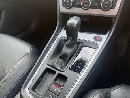 SEAT Leon 2.0 Leon Xcellence Luxury TSi Semi-Auto 5dr 42
