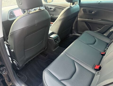 SEAT Leon 2.0 Leon Xcellence Luxury TSi Semi-Auto 5dr 20