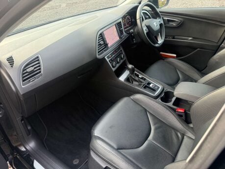 SEAT Leon 2.0 Leon Xcellence Luxury TSi Semi-Auto 5dr 24