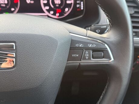SEAT Leon 2.0 Leon Xcellence Luxury TSi Semi-Auto 5dr 47