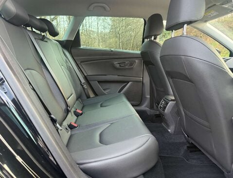SEAT Leon 2.0 Leon Xcellence Luxury TSi Semi-Auto 5dr 18