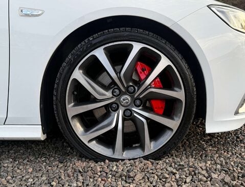 Vauxhall Insignia 2.0 Insignia GSi Nav TD 4x4 Auto 4WD 5dr 9