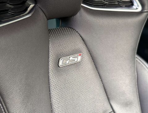 Vauxhall Insignia 2.0 Insignia GSi Nav TD 4x4 Auto 4WD 5dr 32