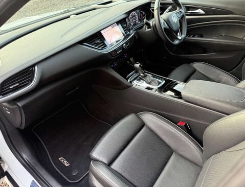 Vauxhall Insignia 2.0 Insignia GSi Nav TD 4x4 Auto 4WD 5dr 23