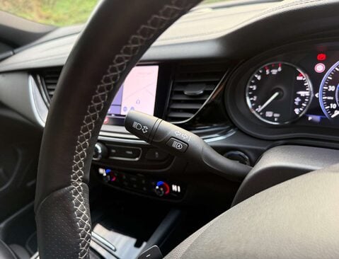 Vauxhall Insignia 2.0 Insignia GSi Nav TD 4x4 Auto 4WD 5dr 45