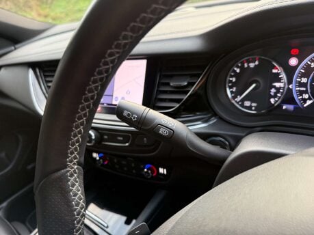 Vauxhall Insignia 2.0 Insignia GSi Nav TD 4x4 Auto 4WD 5dr 45