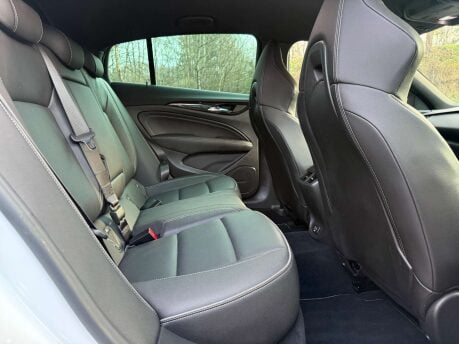 Vauxhall Insignia 2.0 Insignia GSi Nav TD 4x4 Auto 4WD 5dr 17