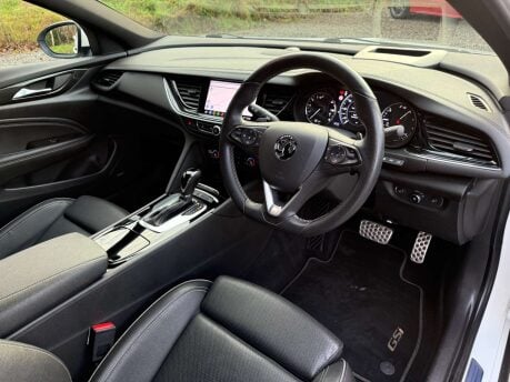 Vauxhall Insignia 2.0 Insignia GSi Nav TD 4x4 Auto 4WD 5dr 29