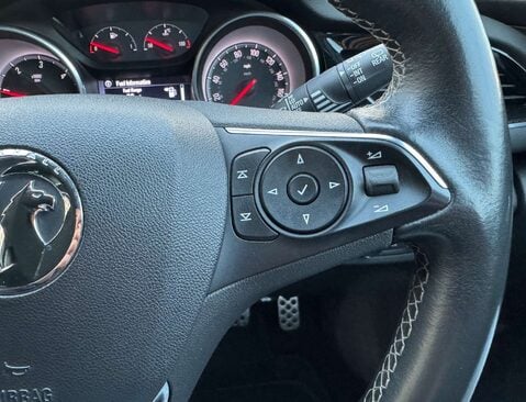 Vauxhall Insignia 1.6 Insignia SRi Nav ecoTec TD 5dr 15