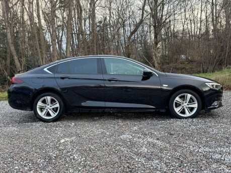 Vauxhall Insignia 1.6 Insignia SRi Nav ecoTec TD 5dr 2