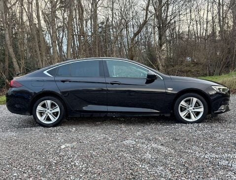 Vauxhall Insignia 1.6 Insignia SRi Nav ecoTec TD 5dr 2