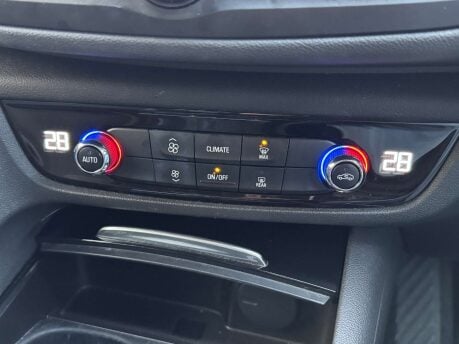 Vauxhall Insignia 1.6 Insignia SRi Nav ecoTec TD 5dr 21