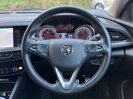 Vauxhall Insignia 1.6 Insignia SRi Nav ecoTec TD 5dr 13