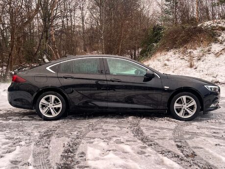 Vauxhall Insignia 1.6 Insignia SRi Nav ecoTec TD 5dr