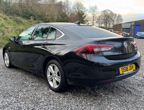 Vauxhall Insignia 1.6 Insignia SRi Nav ecoTec TD 5dr 5