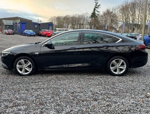 Vauxhall Insignia 1.6 Insignia SRi Nav ecoTec TD 5dr 6