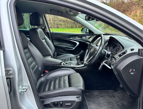 Vauxhall Insignia 2.0 Insignia Elite Nav CDTi ecoFLEX S/S 5dr 19