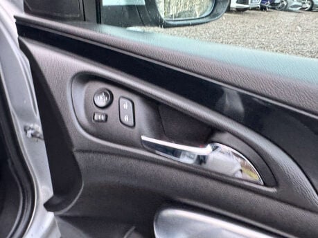 Vauxhall Insignia 2.0 Insignia Elite Nav CDTi ecoFLEX S/S 5dr 16