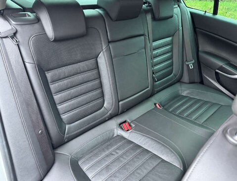 Vauxhall Insignia 2.0 Insignia Elite Nav CDTi ecoFLEX S/S 5dr 12