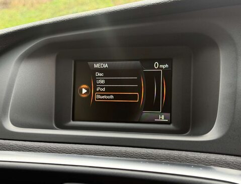 Volvo V40 1.6 V40 SE Luxury D2 Auto 5dr 27