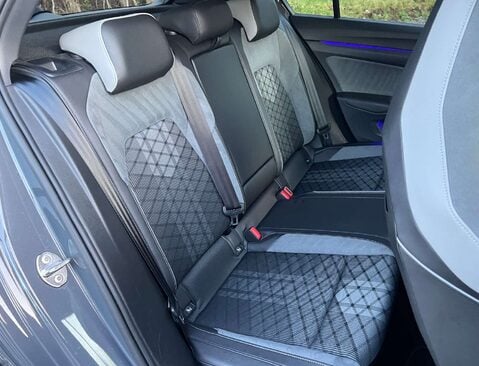 Volkswagen Golf 1.5 Golf R-Line TSI 5dr 22