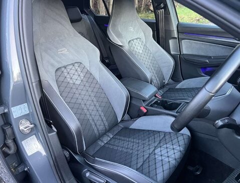 Volkswagen Golf 1.5 Golf R-Line TSI 5dr 33