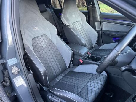 Volkswagen Golf 1.5 Golf R-Line TSI 5dr 33