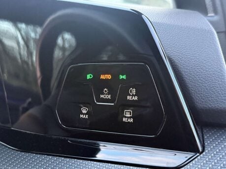 Volkswagen Golf 1.5 Golf R-Line TSI 5dr 9