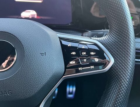 Volkswagen Golf 1.5 Golf R-Line TSI 5dr 49