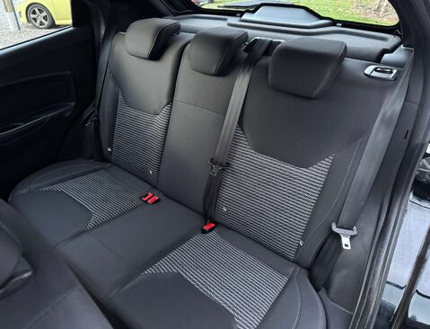 Ford Ka+ 1.2 Ka+ Zetec 5dr 37