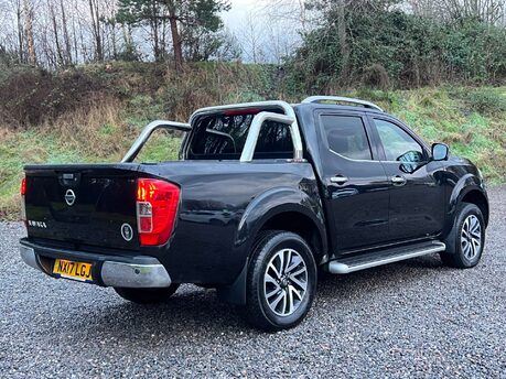 Nissan Navara 2.3 Navara Tekna dCi 4WD 5dr