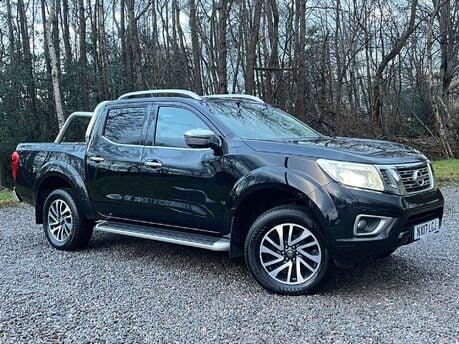 Nissan Navara 2.3 Navara Tekna dCi 4WD 5dr