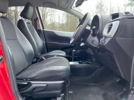 Toyota Yaris 1.5 Yaris T Spirit Hybrid CVT 5dr 14