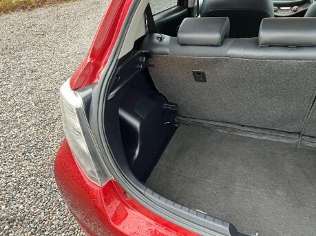 Toyota Yaris 1.5 Yaris T Spirit Hybrid CVT 5dr 39