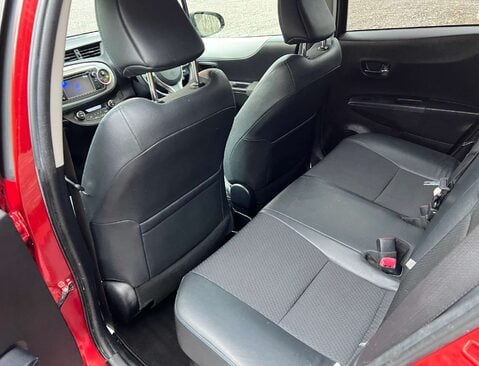 Toyota Yaris 1.5 Yaris T Spirit Hybrid CVT 5dr 35