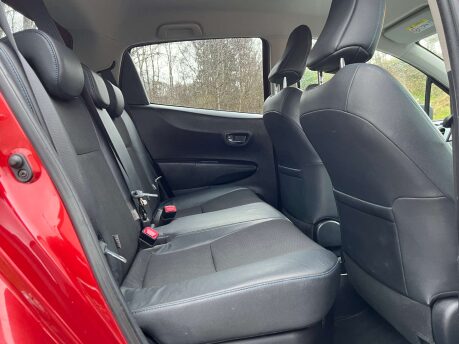 Toyota Yaris 1.5 Yaris T Spirit Hybrid CVT 5dr 37