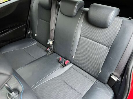 Toyota Yaris 1.5 Yaris T Spirit Hybrid CVT 5dr 33