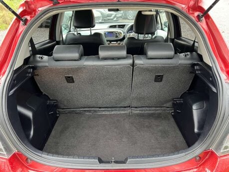 Toyota Yaris 1.5 Yaris T Spirit Hybrid CVT 5dr 41