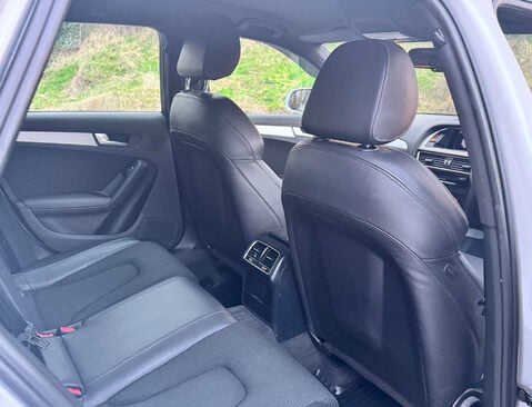 Audi A4 2.0 A4 S Line TDI CVT 5dr 17