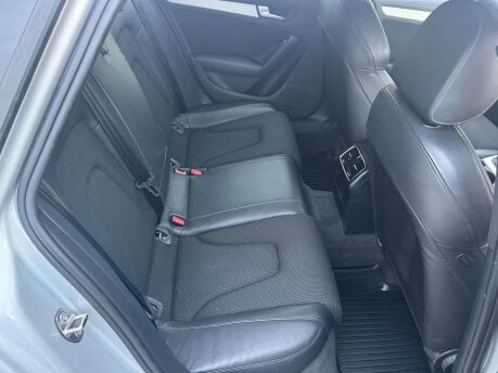 Audi A4 2.0 A4 S Line TDI CVT 5dr 16