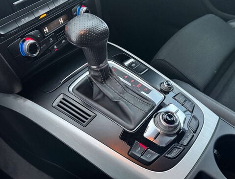 Audi A4 2.0 A4 S Line TDI CVT 5dr 32