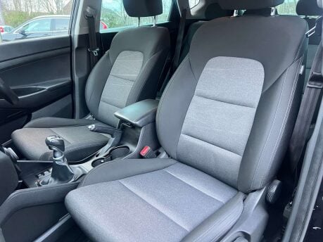 Hyundai TUCSON 1.6 Tucson SE Nav GDi 2WD 5dr 32