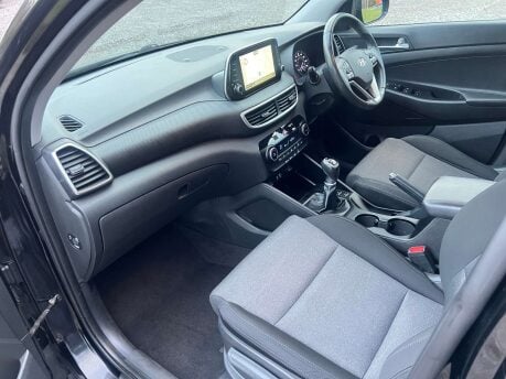 Hyundai TUCSON 1.6 Tucson SE Nav GDi 2WD 5dr 34