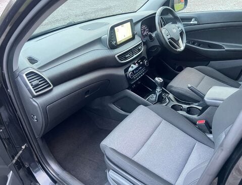 Hyundai TUCSON 1.6 Tucson SE Nav GDi 2WD 5dr 34