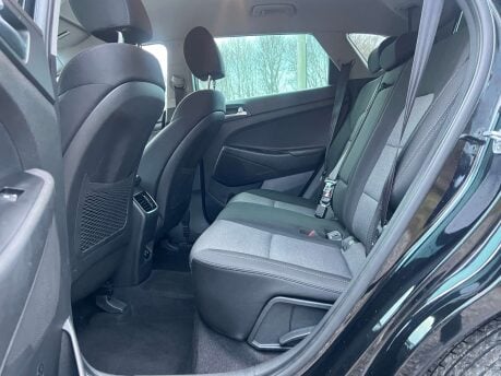 Hyundai TUCSON 1.6 Tucson SE Nav GDi 2WD 5dr 36